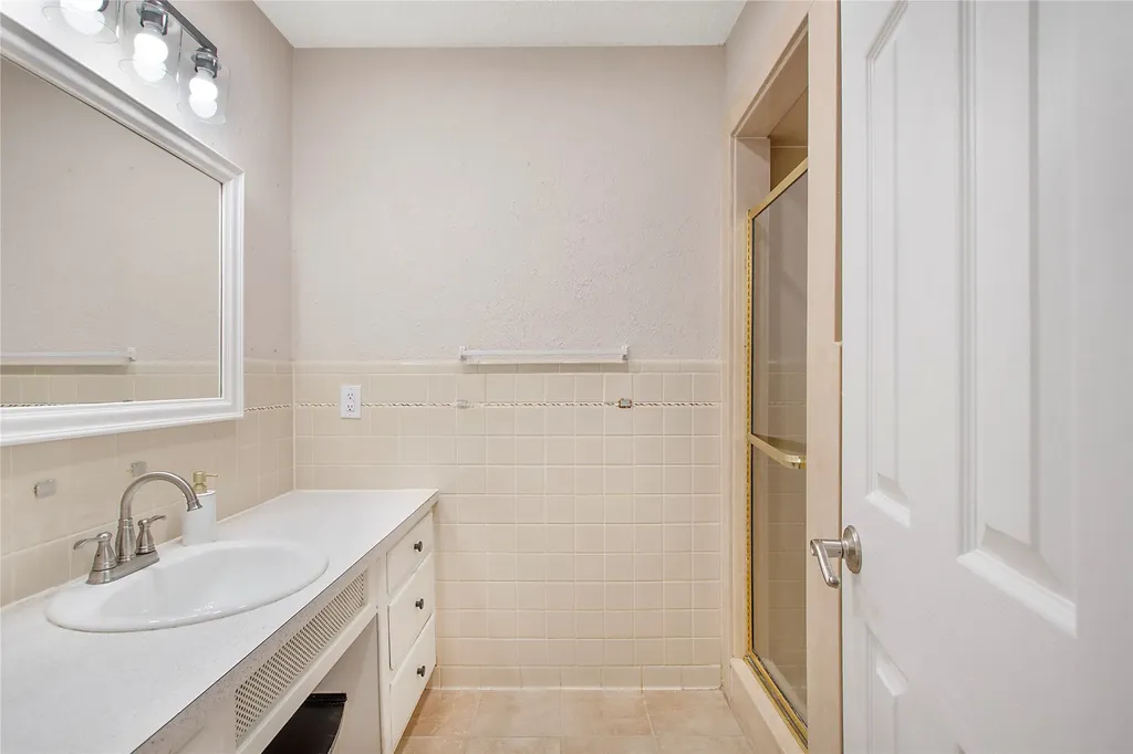 2507 Jewell Drive Arlington TX 76016
