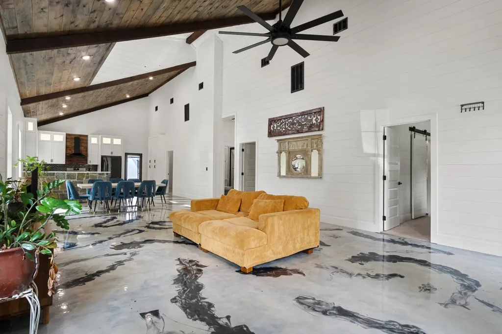 3808 Silver Street Greenville TX 75401