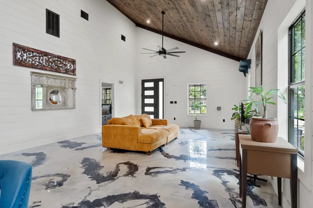 3808 Silver Street Greenville TX 75401