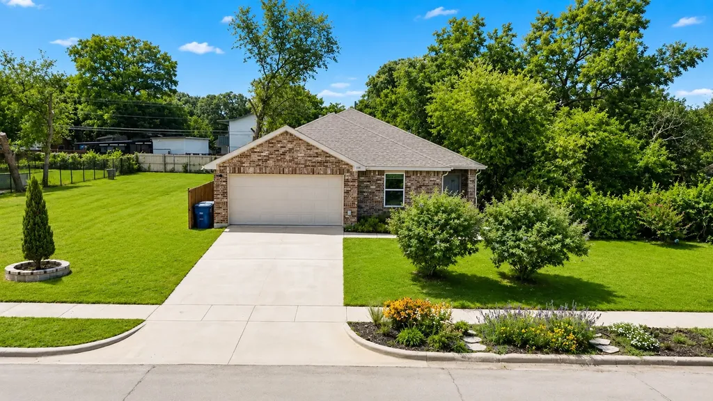 1634 E Missouri Avenue Dallas TX 75216
