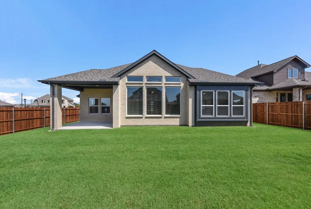 7701 Sheaves Trail Joshua TX 76058