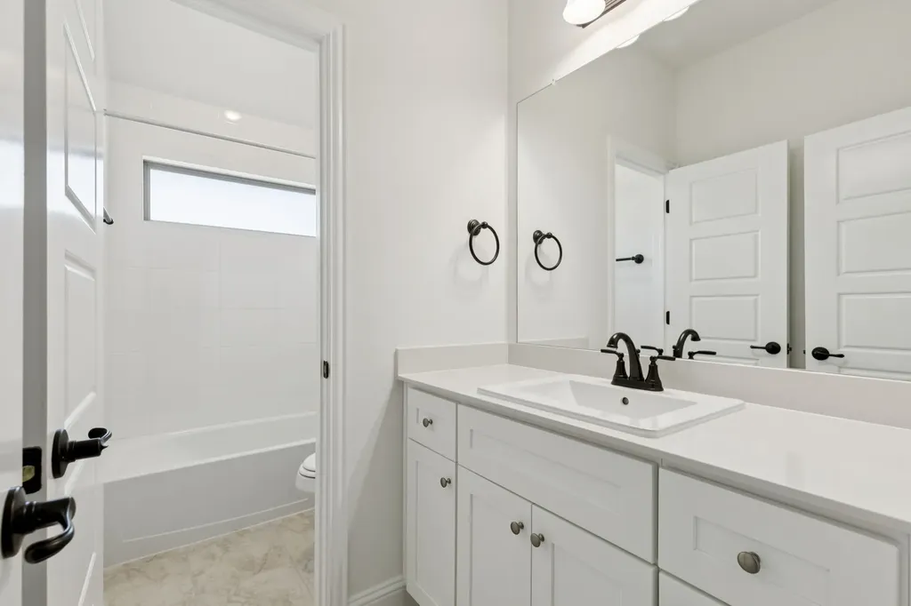 7701 Sheaves Trail Joshua TX 76058