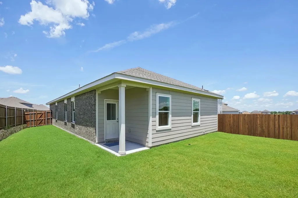 5512 Hastings Forney TX 75126