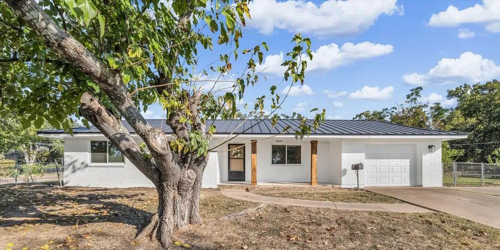 217 Shady Street Marlin TX 76661
