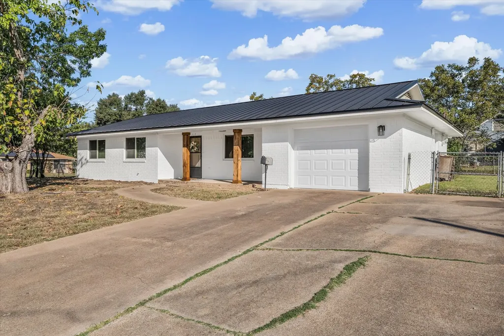 217 Shady Street Marlin TX 76661