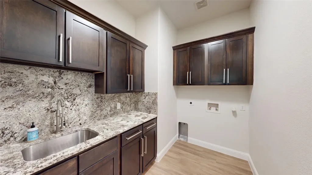2201 Windswept Place Arlington TX 76012