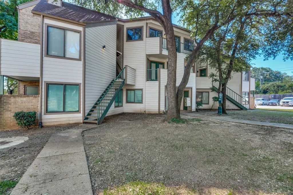 2311 Basil Drive Arlington TX 76006