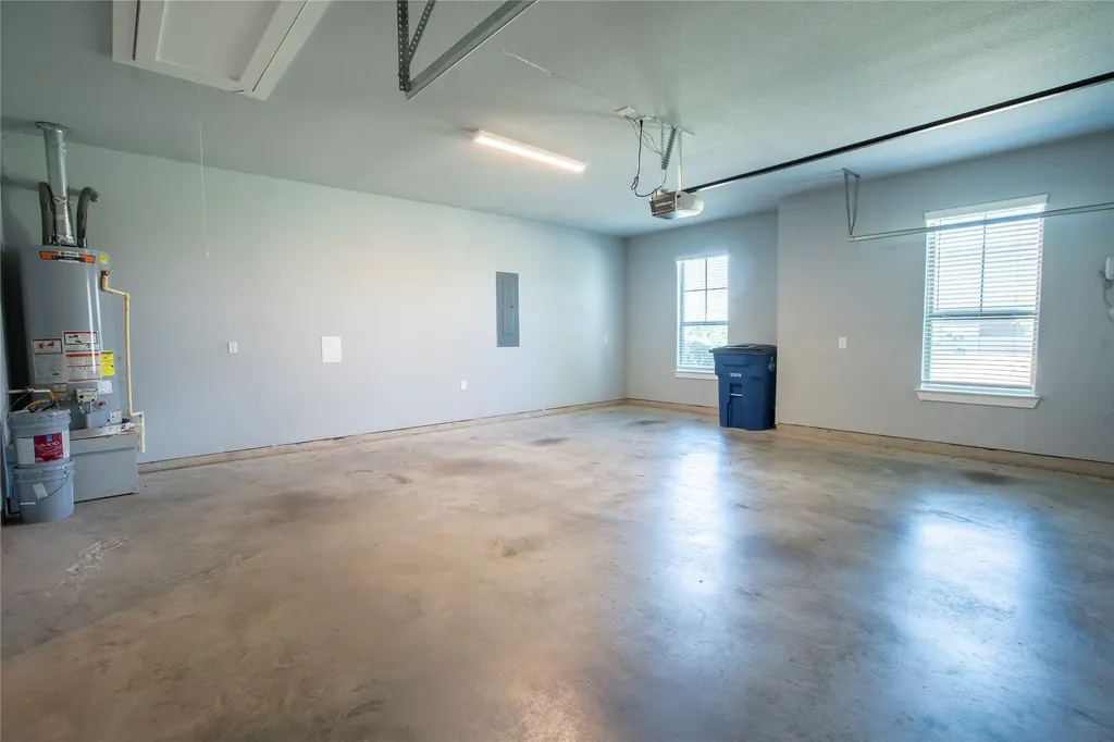 1305 Carnoustie Drive Ennis TX 75119