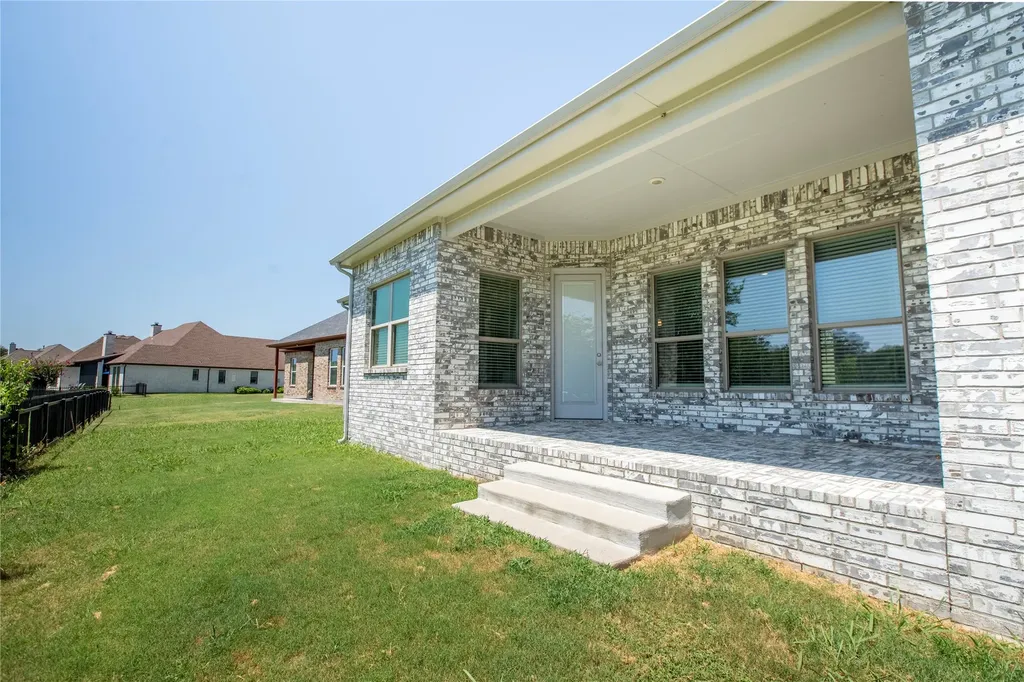 1305 Carnoustie Drive Ennis TX 75119