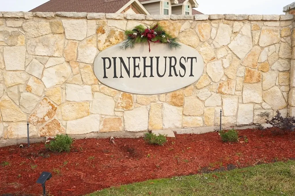 1305 Carnoustie Drive Ennis TX 75119