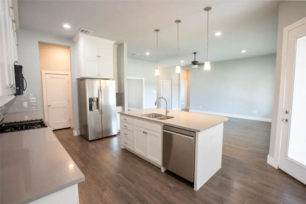 1305 Carnoustie Drive Ennis TX 75119