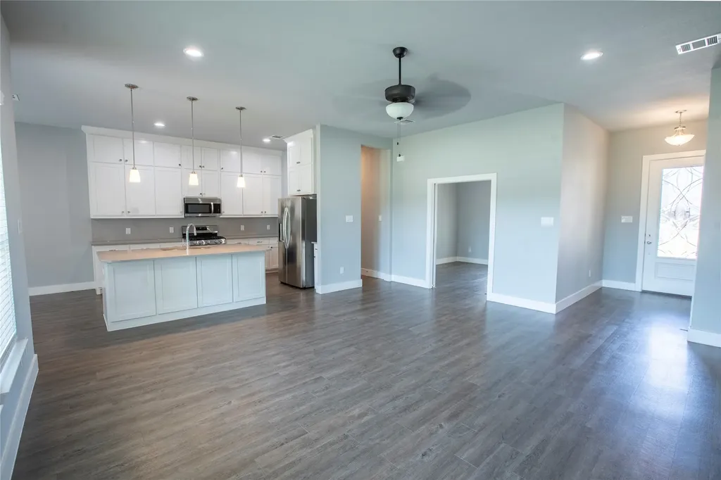 1305 Carnoustie Drive Ennis TX 75119
