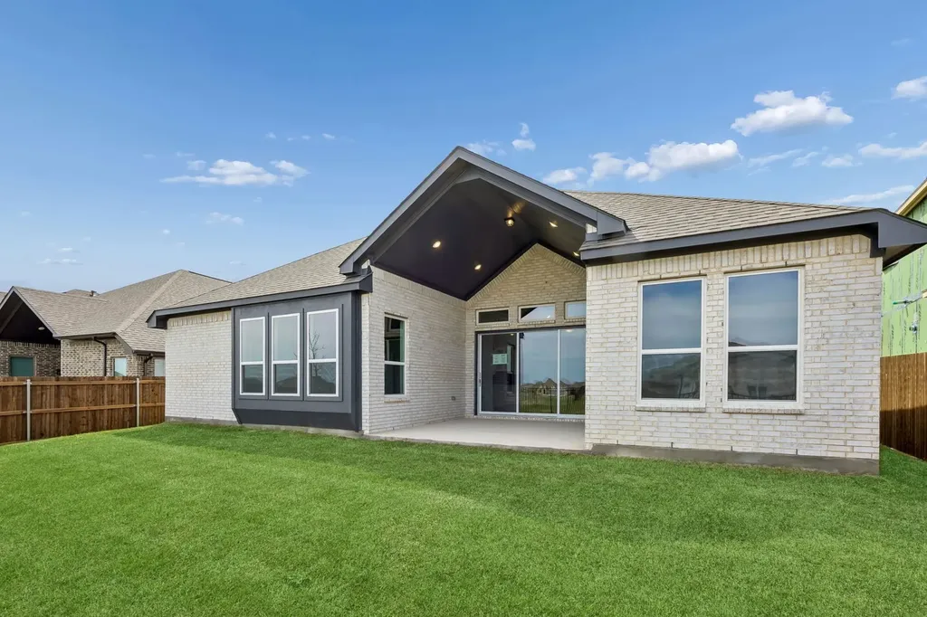 707 Cherry Bark Trail Waxahachie TX 75165