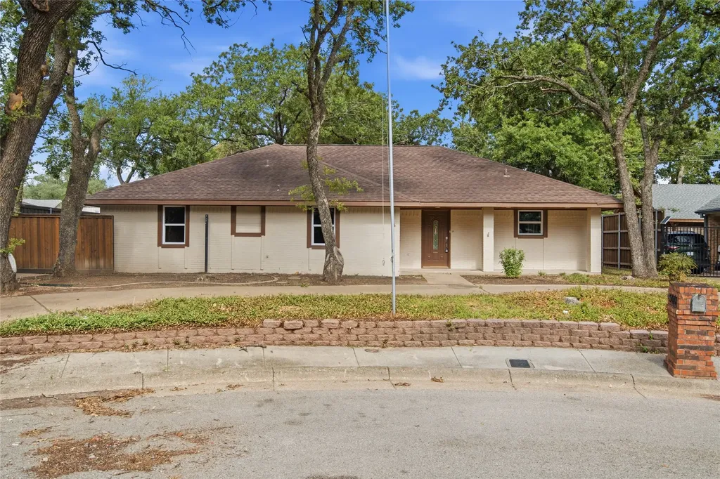 500 Bent Tree Court Irving TX 75061