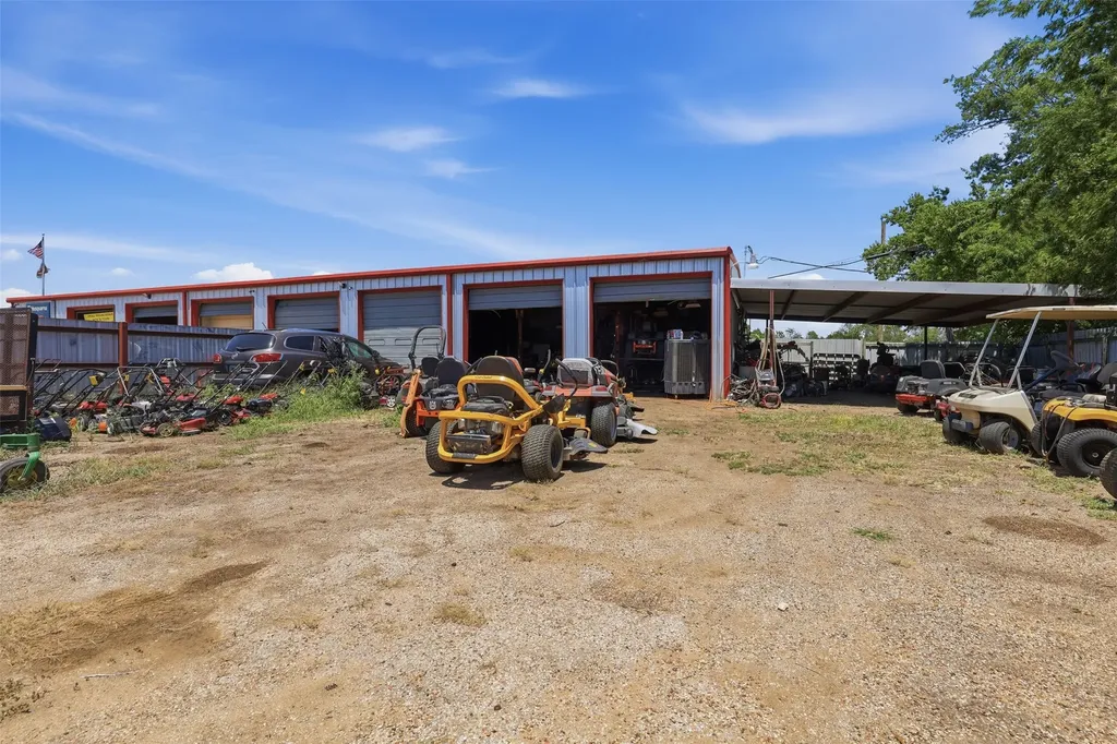 1605 S Main Street Cleburne TX 76033