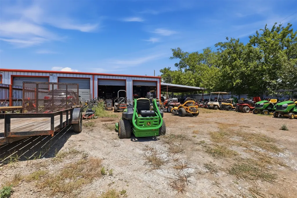 1605 S Main Street Cleburne TX 76033