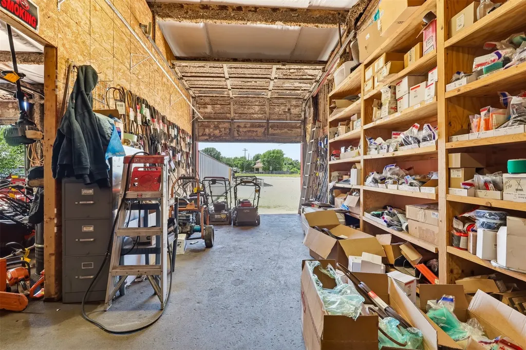 1605 S Main Street Cleburne TX 76033