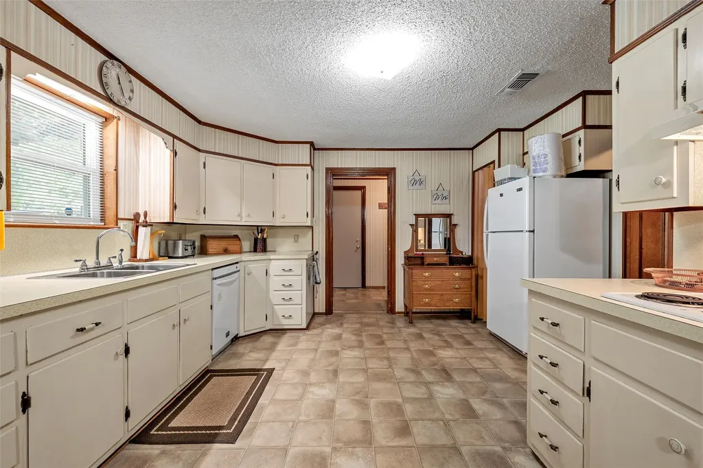 204 Christopher Drive Bruceville Eddy TX 76524