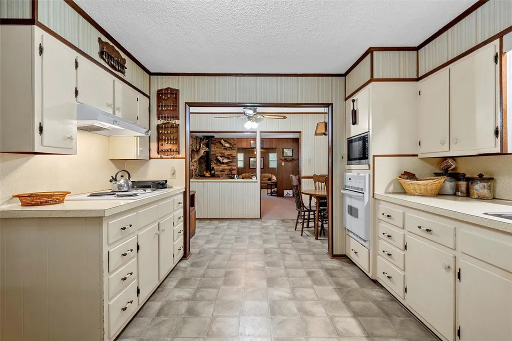 204 Christopher Drive Bruceville Eddy TX 76524