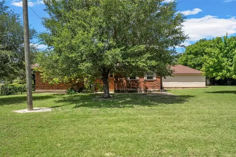 204 Christopher Drive Bruceville Eddy TX 76524