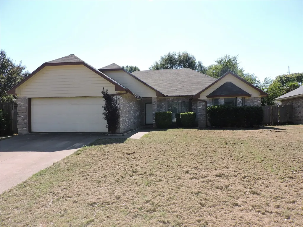 224 Timber Creek Drive Burleson TX 76028