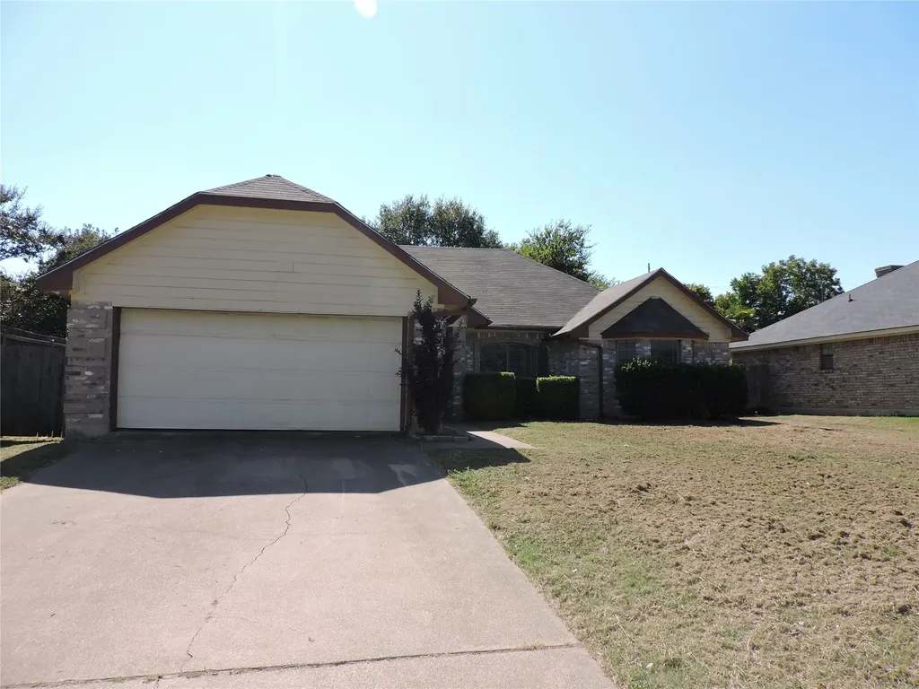 224 Timber Creek Drive Burleson TX 76028