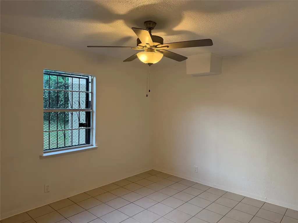 1060 Gardner Road Austin TX 78721