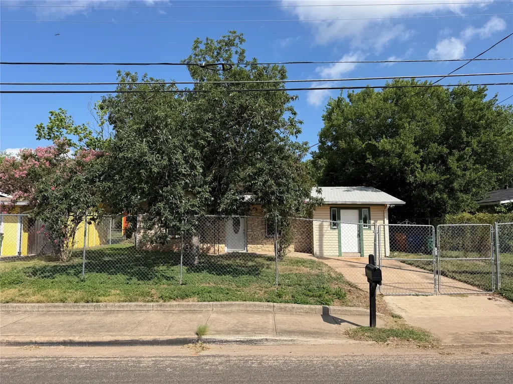 1060 Gardner Road Austin TX 78721