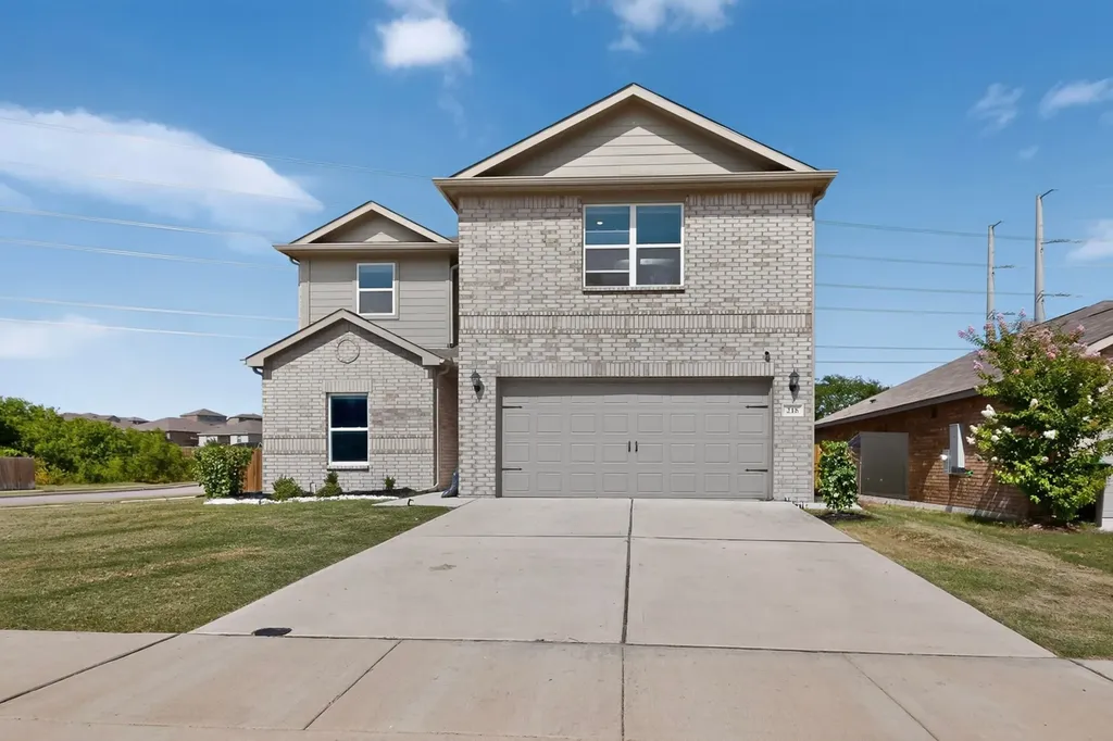 218 Banjo Trail Newark TX 76071