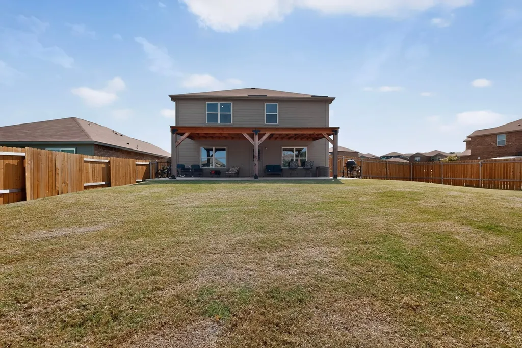 218 Banjo Trail Newark TX 76071