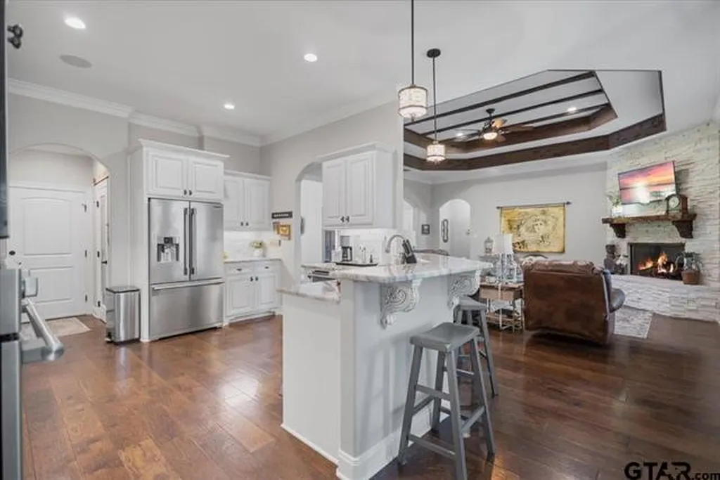 332 Hines Crossing Bullard TX 75757