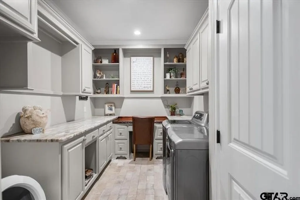 332 Hines Crossing Bullard TX 75757