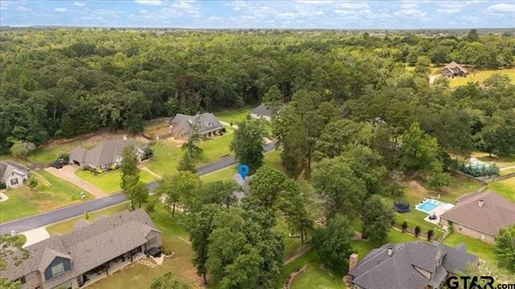 332 Hines Crossing Bullard TX 75757