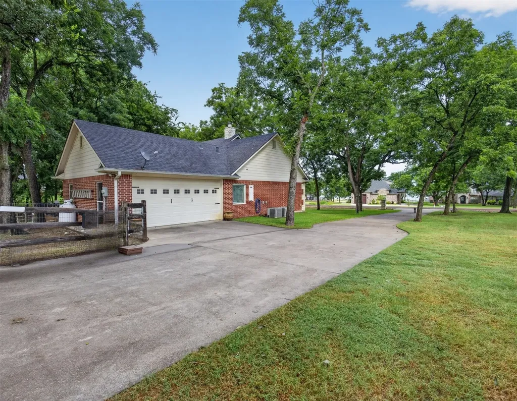 3229 Francisco Bay Drive Kerens TX 75144
