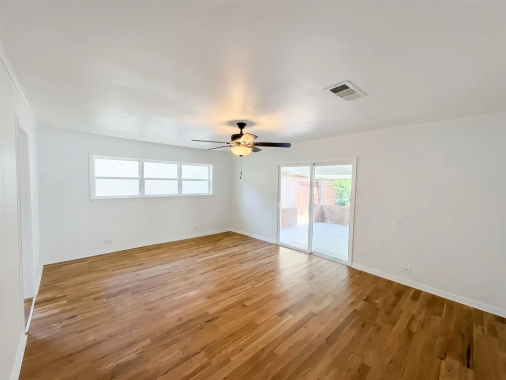 2011 N Houston Street Fort Worth TX 76164