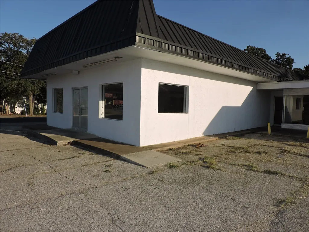 5149 River Oaks Boulevard River Oaks TX 76114