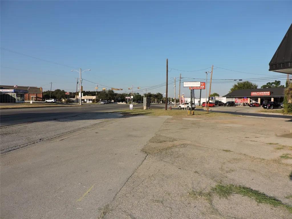 5149 River Oaks Boulevard River Oaks TX 76114