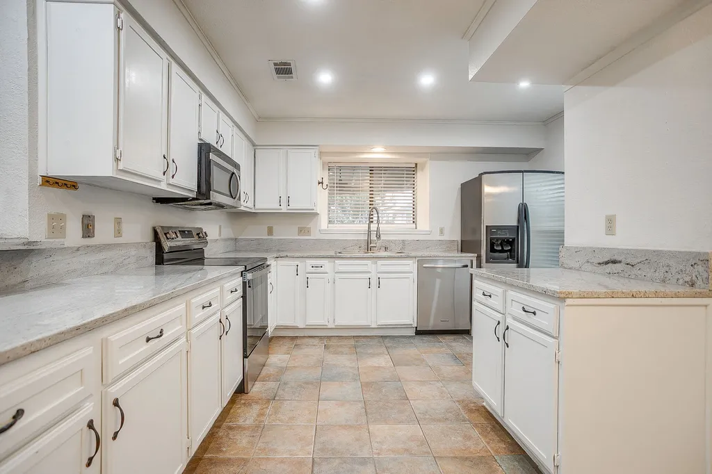 1033 Filmore Drive Plano TX 75025