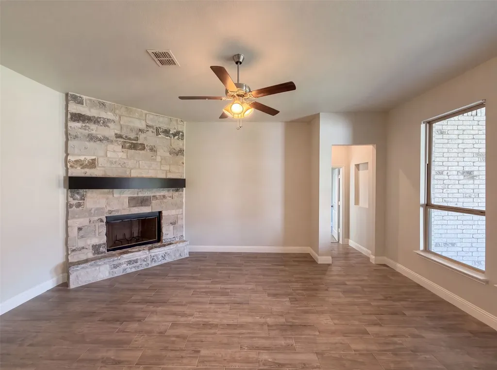 1530 Woodmere Drive Krum TX 76249