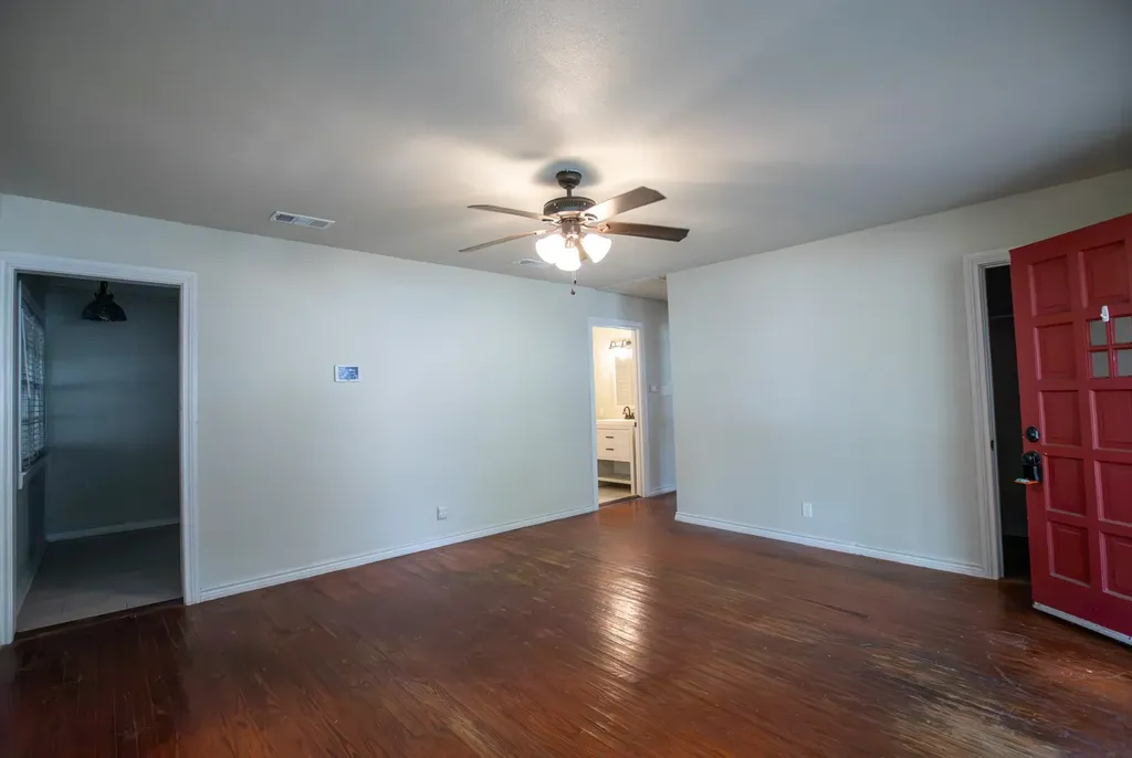 304 Roberts Avenue Terrell TX 75160