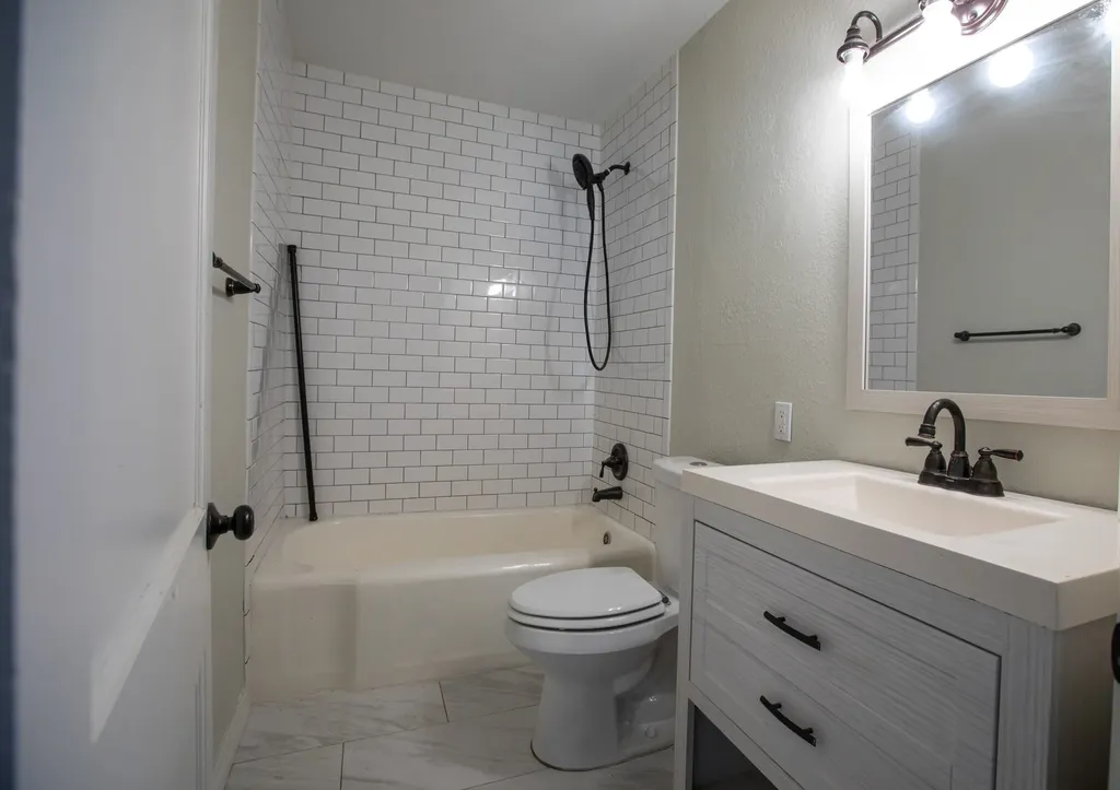 304 Roberts Avenue Terrell TX 75160