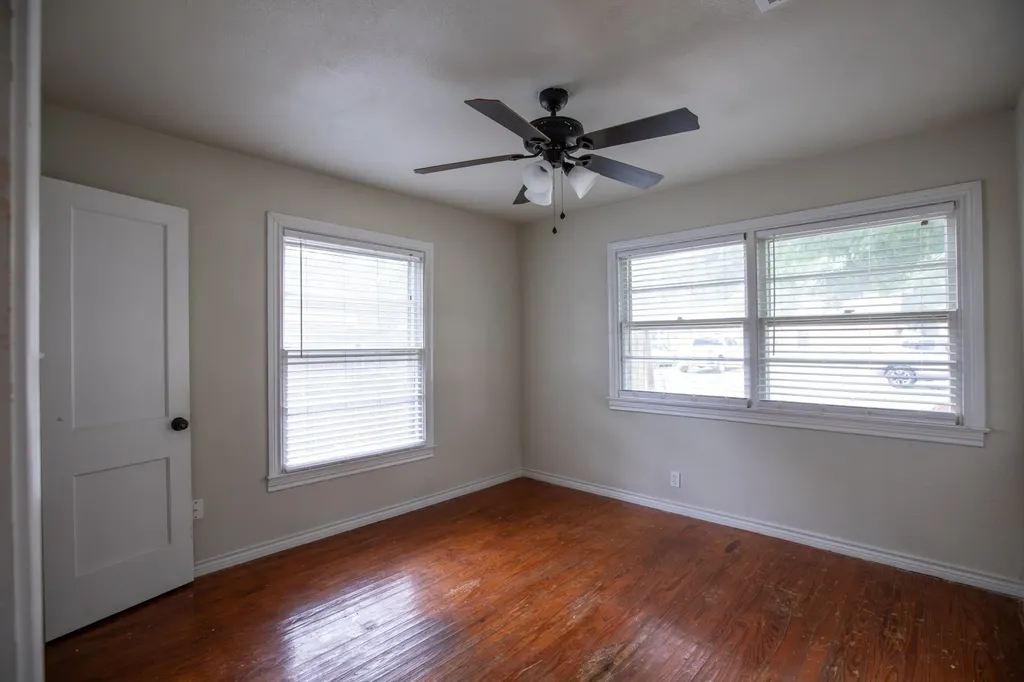 304 Roberts Avenue Terrell TX 75160