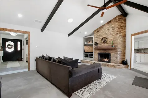 4209 Capilla Street Fort Worth TX 76133