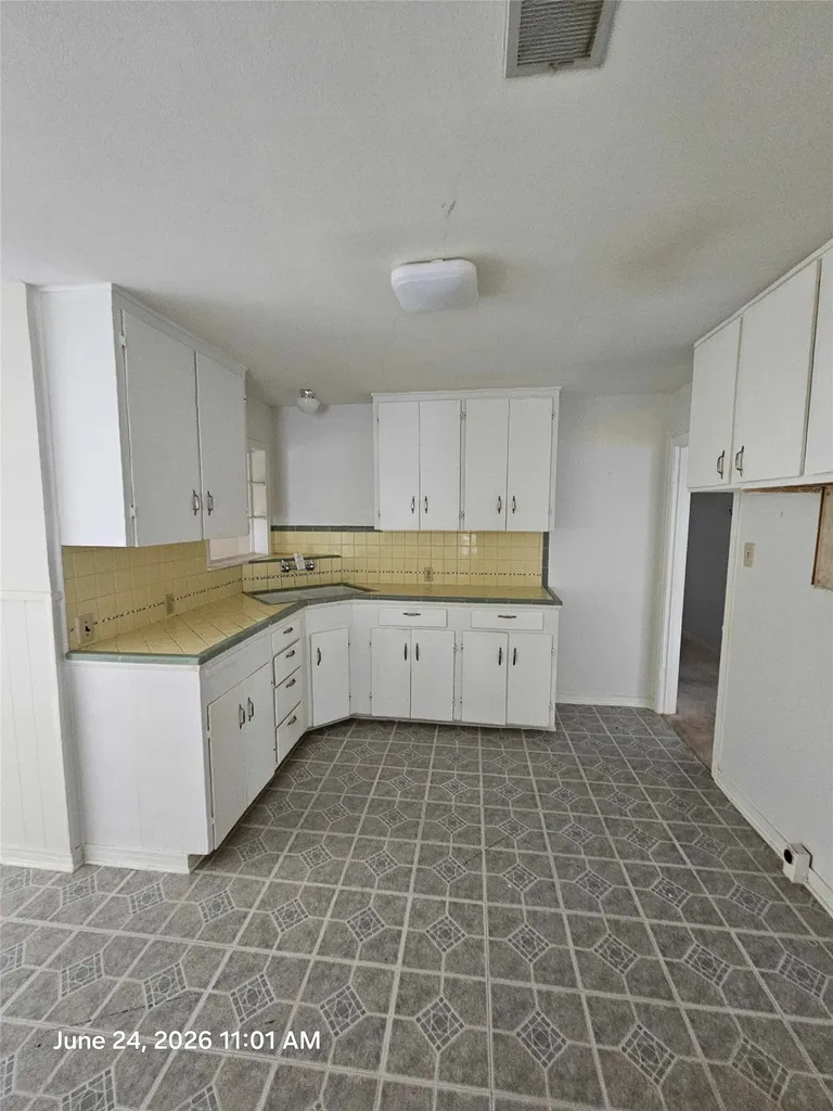 5100 Melbourne Drive Fort Worth TX 76114