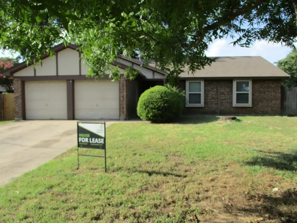 912 Shell Court Bedford TX 76022