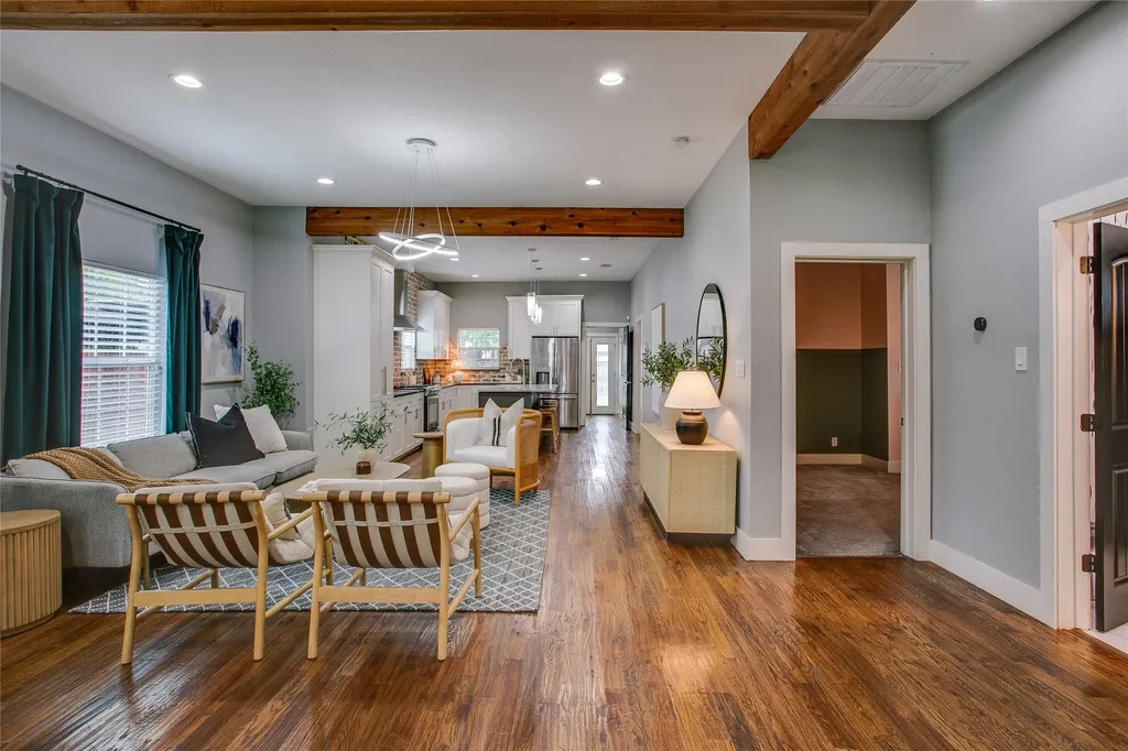 322 S Brighton Avenue Dallas TX 75208