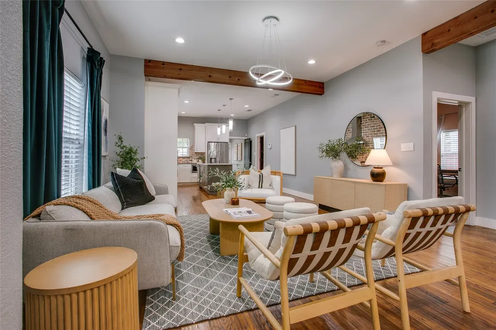 322 S Brighton Avenue Dallas TX 75208
