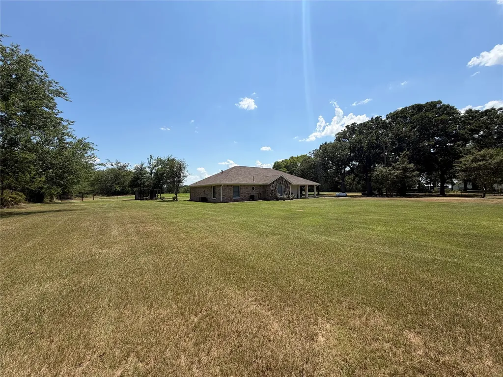 871 Vz County Road 2602 Wills Point TX 75169