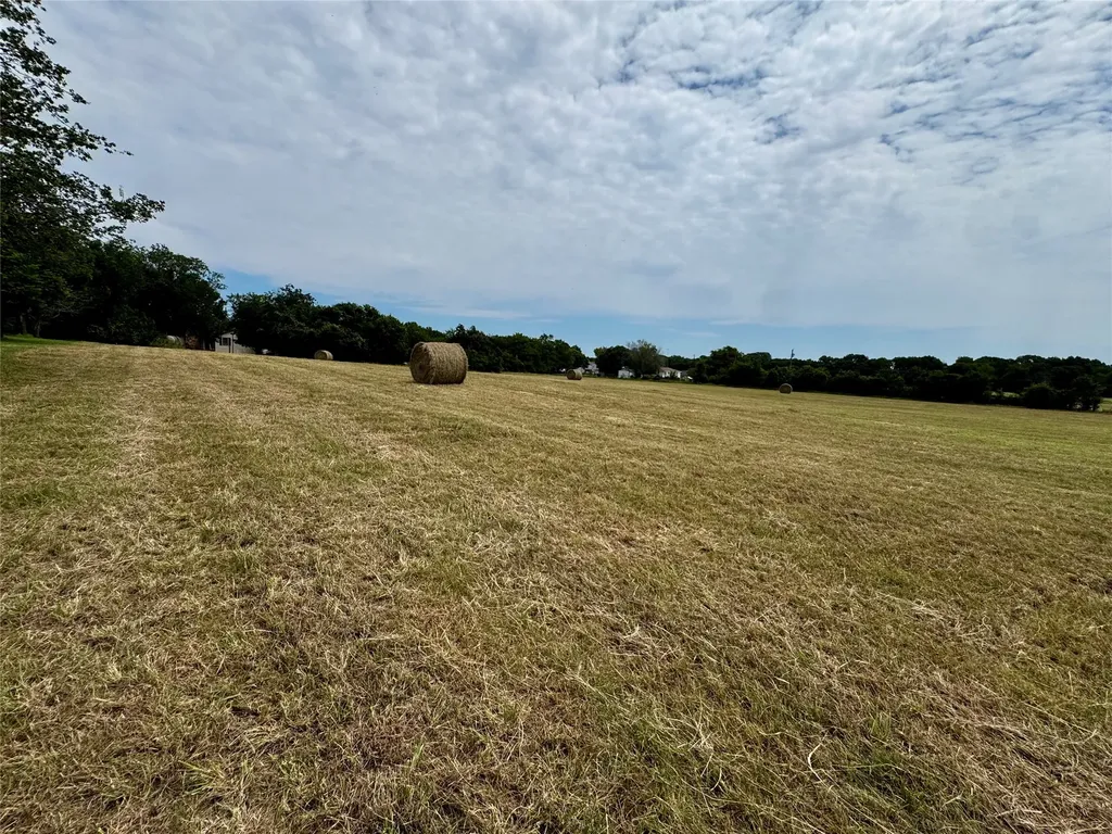 1438 Hurst Road Axtell TX 76624