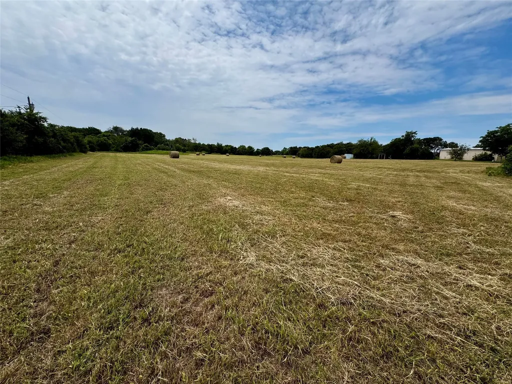 1438 Hurst Road Axtell TX 76624